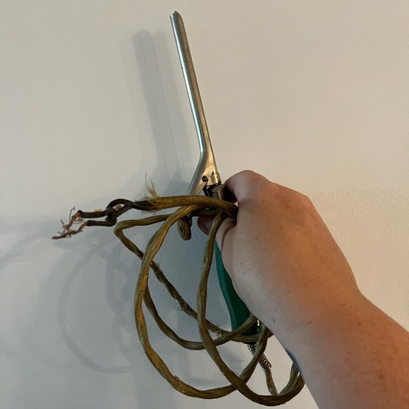 Vintage Turquoise Curling Iron - Picture 5 of 6